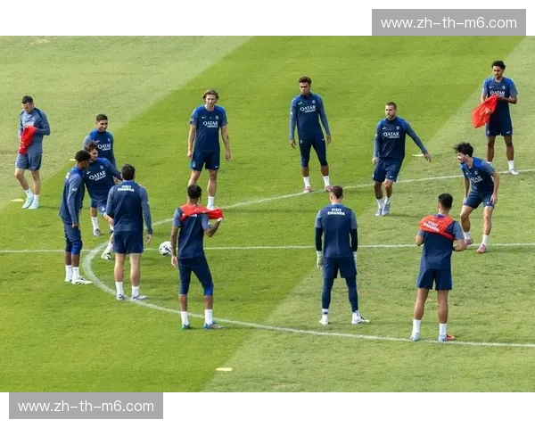 法兰西之巅的冰与火之歌：当巴黎圣日耳曼遇上马赛，足球从未如此滚烫